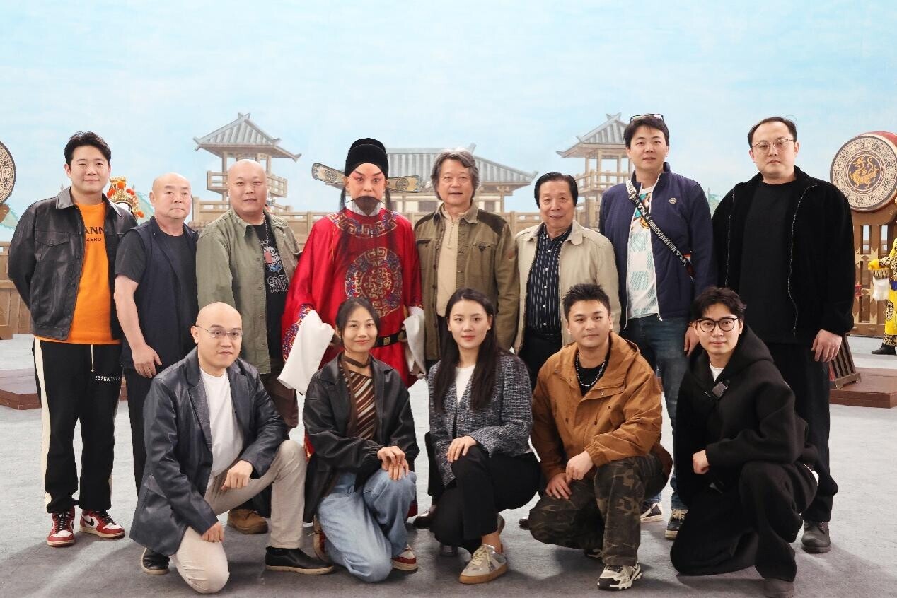 D:\党群-宣传部\202509\092201导演系师生积极参与和学习京剧舞台艺术片拍摄\图片88.jpg图片88